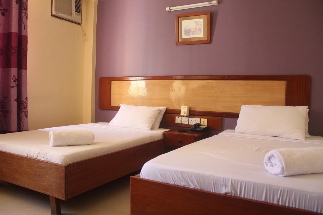 Iris Hotel Dar Es Salaam Esterno foto