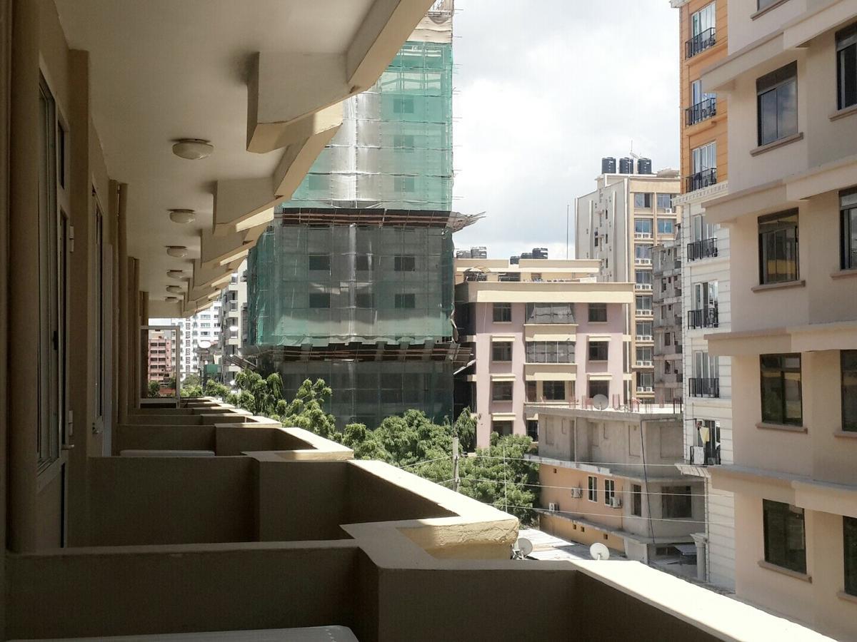 Iris Hotel Dar Es Salaam Esterno foto